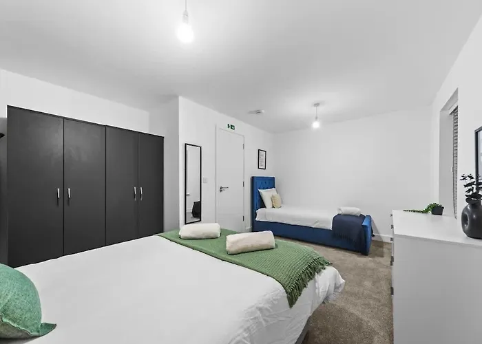 Contractor & Family Friendly 4-br House - Leads Holiday home