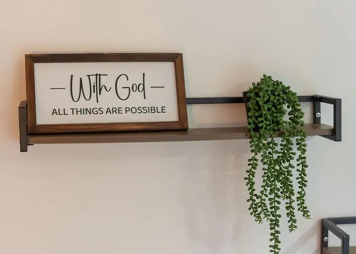 Contractor & Family Friendly 4-br House - Leads