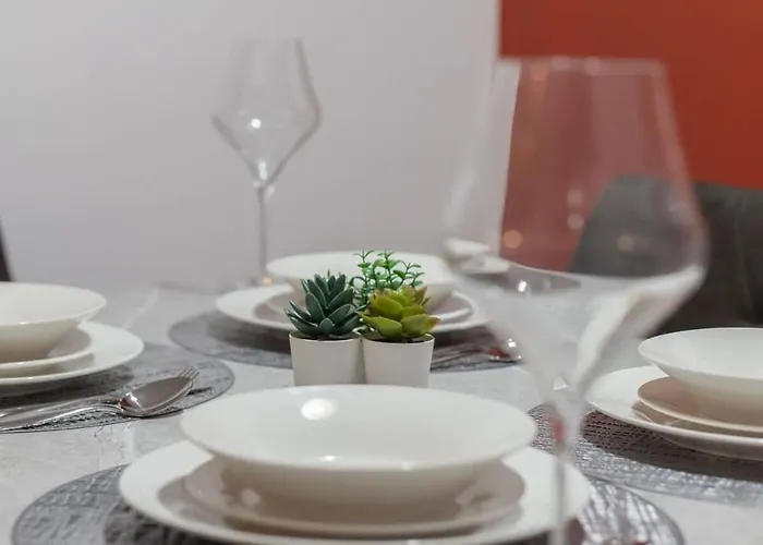 Vakantiehuis Contractor & Family Friendly 4-br House - Leads *