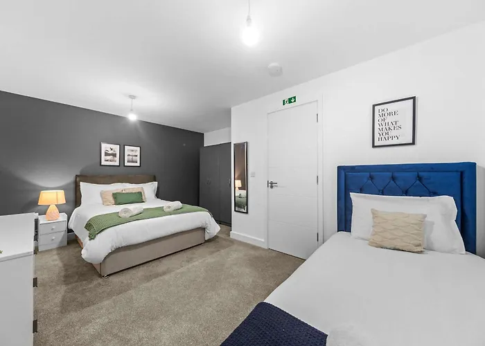 Contractor & Family Friendly 4-br House - Leads Vakantiehuis *